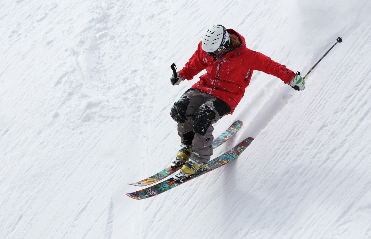 Skiing & Snow Boarding