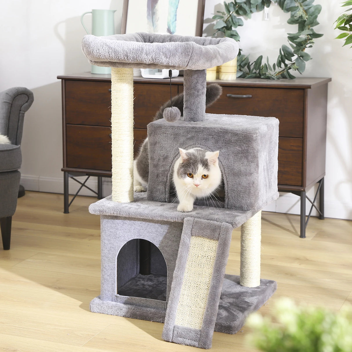 Domestic Delivery Big Cat Tree Tower Condo Furniture Scratch Post Cat Jumping Toy with Ladder for Kittens Pet House Play