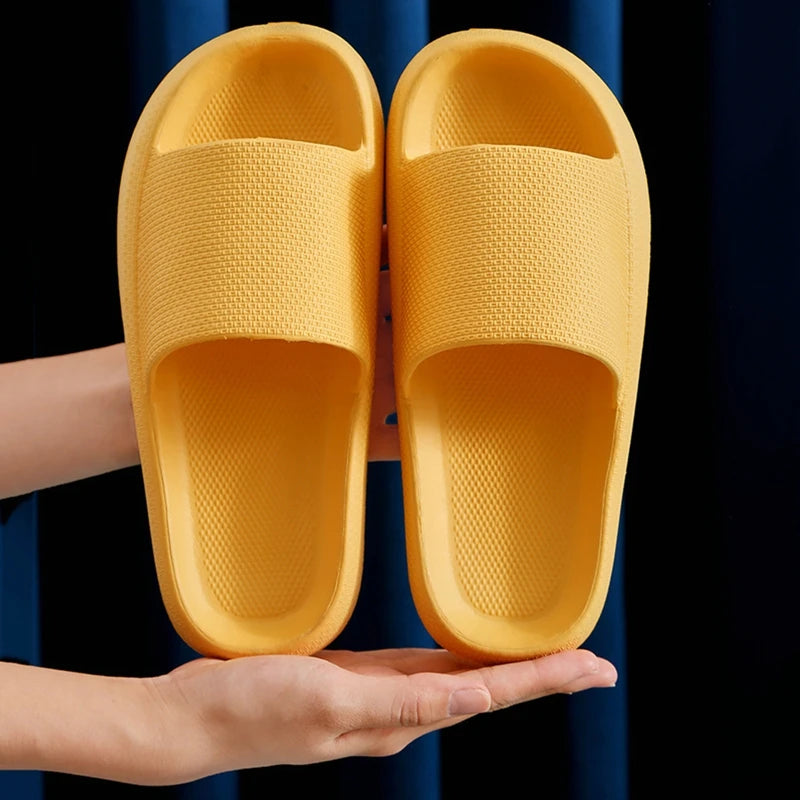 Soft Sole Indoor Slippers Women Men Non-Slip Bathroom Home Flip-Flops Thick Platform Cloud Sandals Ultra-Light Outdoors Slides