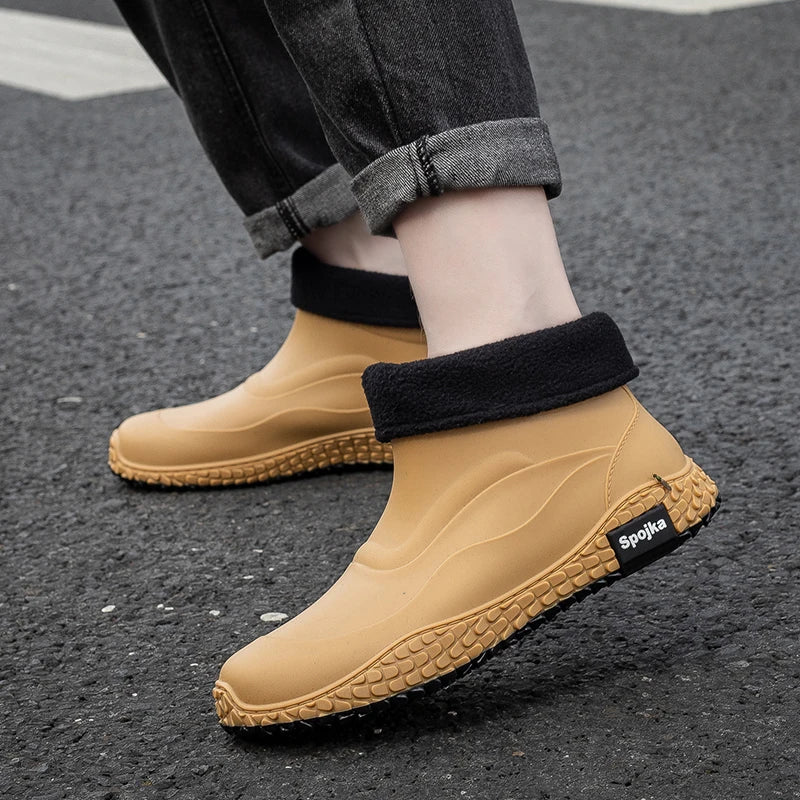 Rain boots mens new short cotton rain boots outdoor fishing shoes thick sole non-slip waterproof shoes kitchen work rubber shoes