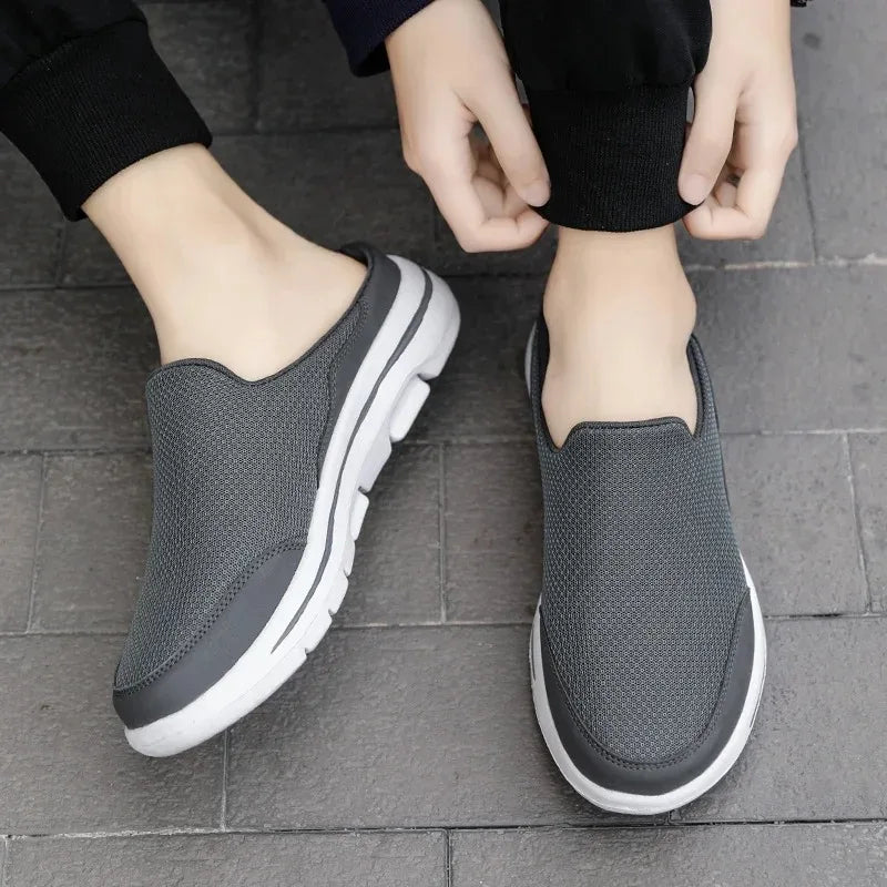 Men Slippers Summer Breathable Home Indoor Slippers Men Thick Bottom Slides Fashion Couple Walking Shoes