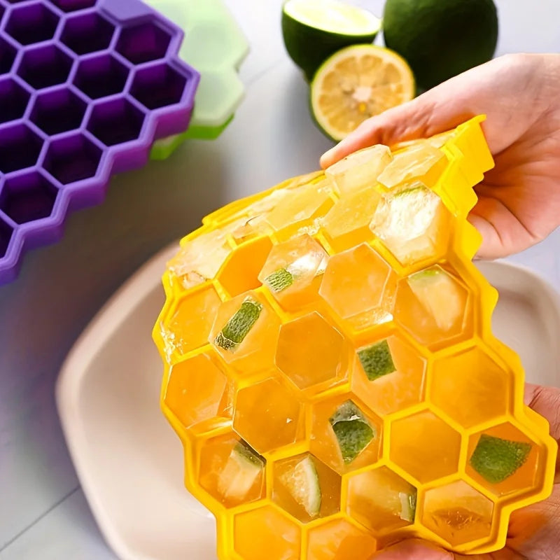 Food Grade Silicone Honeycomb with Lids - Easily Removable Mould for Ice Cream, Cold Drinks, Whiskey Cocktails - BPA-Free