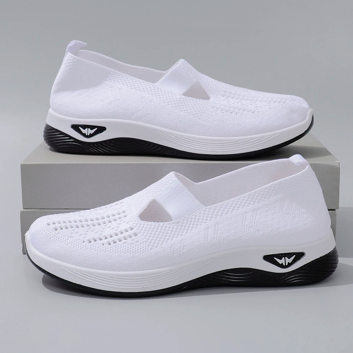 Spring new women's sports shoes, fashionable, breathable, lightweight, non-slip, wear-resistant, casual sports shoes, flat shoes