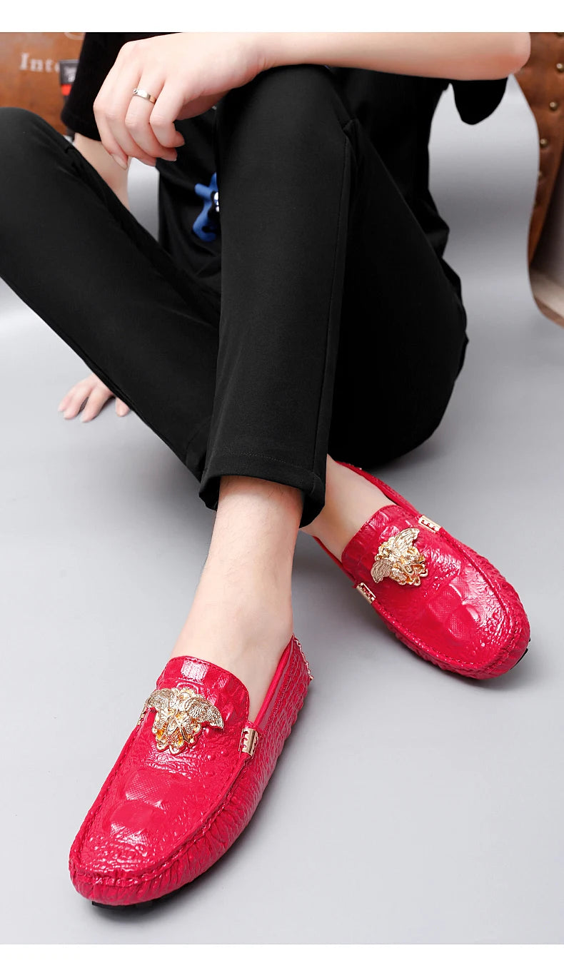 2023 New Men Loafers Leather Driving Boat Shoes Slip-On Casual Shoes Breathable Soft Male Flats Red Lazy Beanie Shoes Plus Size