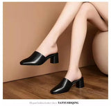 2024 New European Station Thick Heel Slippers Women's Summer New Square Headed Baotou Middle Heel Leather Shoes Elegance