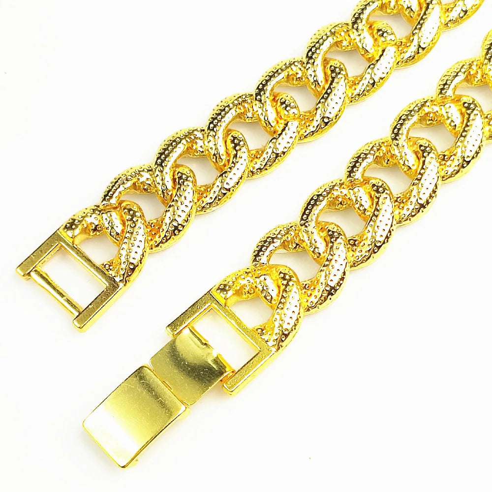 Luxury Design Cuban Chain Dog Collar with Quick Buckle for Small Medium Large Dogs Cats 15MM Gold Chain Pet Necklace Jewelry