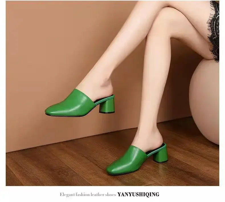 2024 New European Station Thick Heel Slippers Women's Summer New Square Headed Baotou Middle Heel Leather Shoes Elegance