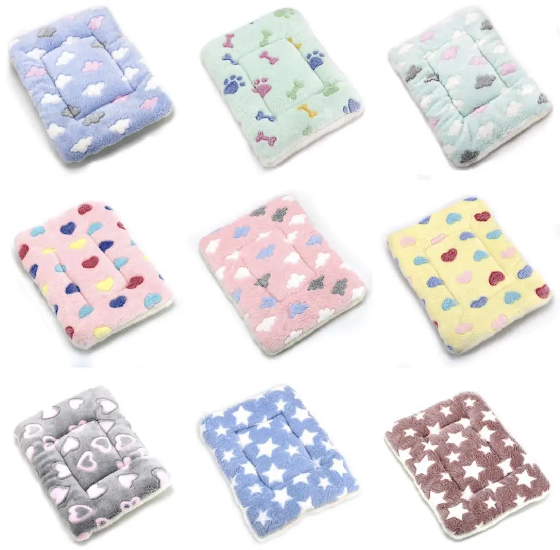 Soft Cat Bed Mats Short Plush Pet Sleeping Bed Mats for Cats Small Dogs Cute Pet Pad Blanket Warm Kitten Cushion Cat Accessories