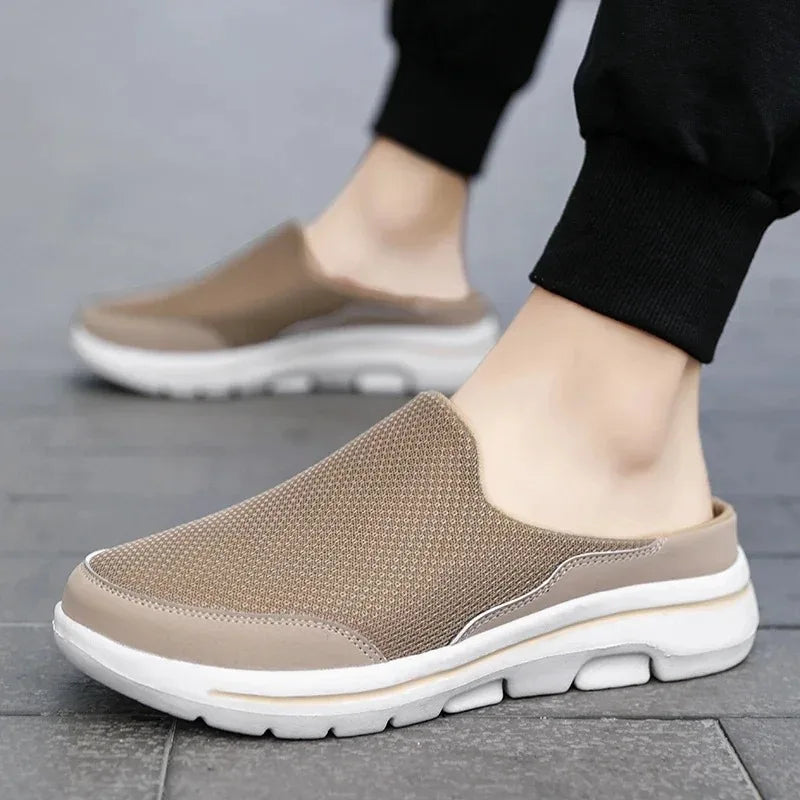 Men Slippers Summer Breathable Home Indoor Slippers Men Thick Bottom Slides Fashion Couple Walking Shoes