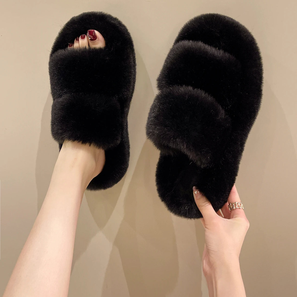 Winter Fluffy Slippers Women 2024 New House Home Fur Slippers For Women Flat Platform Cozy Fuzzy Indoor Shoes Korean Slides