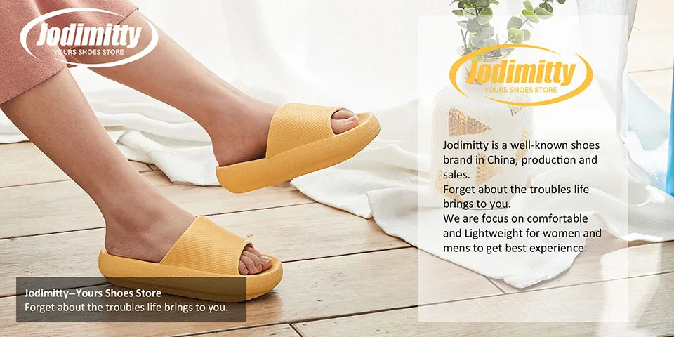 Soft Sole Indoor Slippers Women Men Non-Slip Bathroom Home Flip-Flops Thick Platform Cloud Sandals Ultra-Light Outdoors Slides