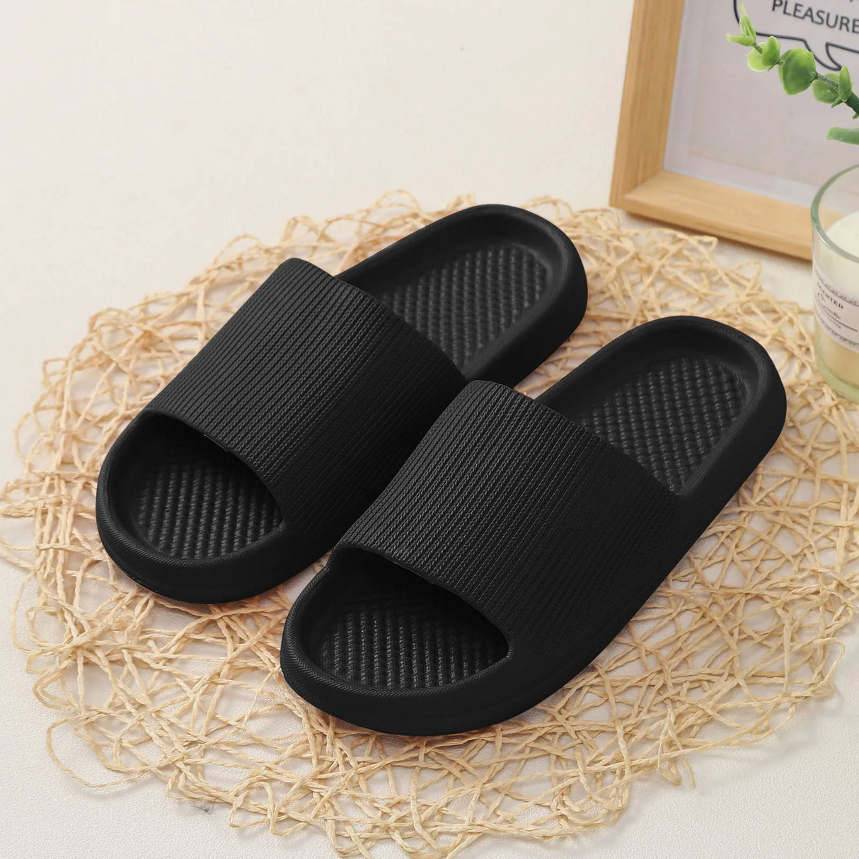 2024 Fashion Men Women Slippers Homewear Anti Slip Wear Resistant EVA Thick Sole Comfortable Indoor Slippers Bathroom Flip Flops